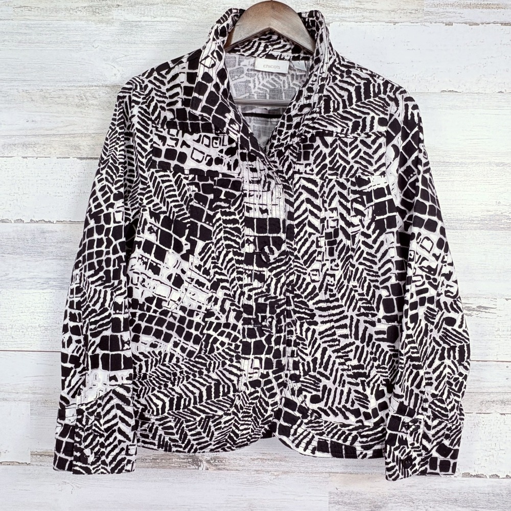 Chicos Womens Jacket Black White Abstract Wire Collar Button Long Slv Sz 1/US 8